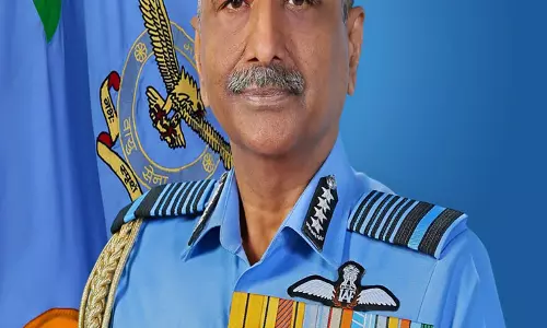 वायुसेना में बड़ा बदलाव, एयर चीफ मार्शल आशुतोष दीक्षित ने संभाला पदभार