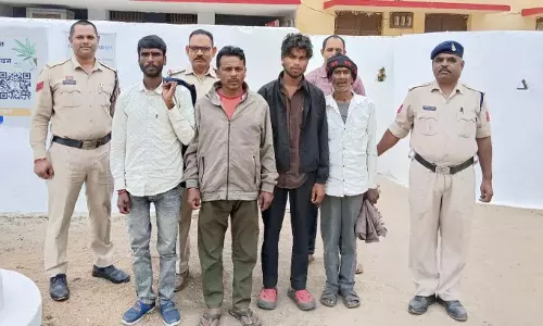 मरवाही में सरकारी शिक्षक निलंबित, गिरफ्तारी के बाद 48 घंटे से ज्यादा रहा जेल में मरवाही में सरकारी शिक्षक निलंबित, गिरफ्तारी के बाद 48 घंटे से ज्यादा रहा जेल में