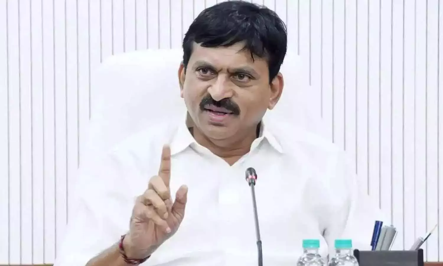 Telangana: पोंगुलेटी ने सरकारी भूमि के हर इंच की रक्षा करने की कसम खाई है