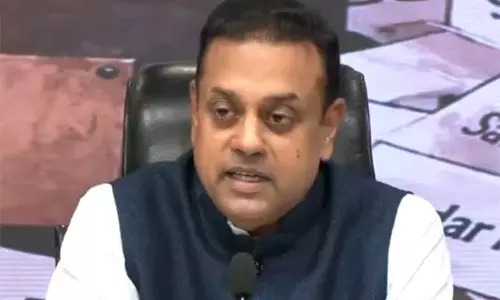 नेहरू-पटेल विवाद पर गरमाई सियासत, संबित पात्रा ने कांग्रेस को घेरा