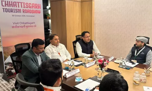 गुजरात में छत्तीसगढ़ पर्यटन की गूंज, अहमदाबाद रोड शो से पर्यटन और निवेश की नई संभावनाओं को मिला विस्तार गुजरात में छत्तीसगढ़ पर्यटन की गूंज, अहमदाबाद रोड शो से पर्यटन और निवेश की नई संभावनाओं को मिला विस्तार