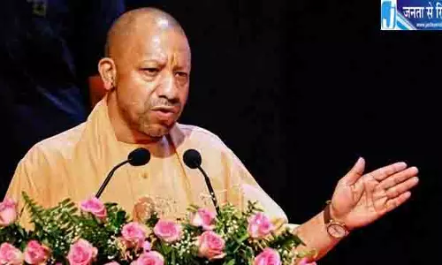 फसल बर्बादी पर मुआवजे को लेकर सीएम योगी का बड़ा आदेश फसल बर्बादी पर मुआवजे को लेकर सीएम योगी का बड़ा आदेश