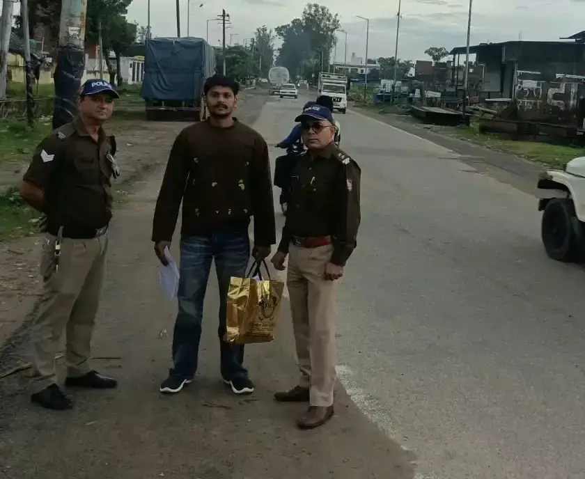 कानून-व्यवस्था बनाए रखने के लिए जिला बदर की कार्रवाई कानून-व्यवस्था बनाए रखने के लिए जिला बदर की कार्रवाई
