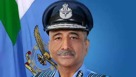 एयर चीफ मार्शल आशुतोष दीक्षित ने संभाला 29वें वायु सेना प्रमुख का पद एयर चीफ मार्शल आशुतोष दीक्षित ने संभाला 29वें वायु सेना प्रमुख का पद