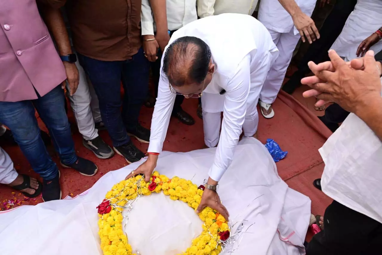 कोर्सेवाड़ा का निधन प्रदेश के लिए अपूरणीय क्षति, वे सुलझे हुए, जनप्रतिनिधि थे: CM साय कोर्सेवाड़ा का निधन प्रदेश के लिए अपूरणीय क्षति, वे सुलझे हुए, जनप्रतिनिधि थे: CM साय