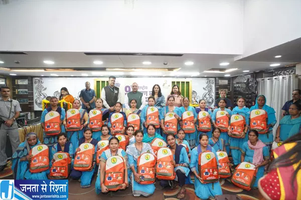 आंगनवाड़ी कार्यकर्ताओं को लेकर विजेंद्र गुप्ता का बड़ा बयान, महिला सशक्तिकरण पर दिया जोर आंगनवाड़ी कार्यकर्ताओं को लेकर विजेंद्र गुप्ता का बड़ा बयान, महिला सशक्तिकरण पर दिया जोर